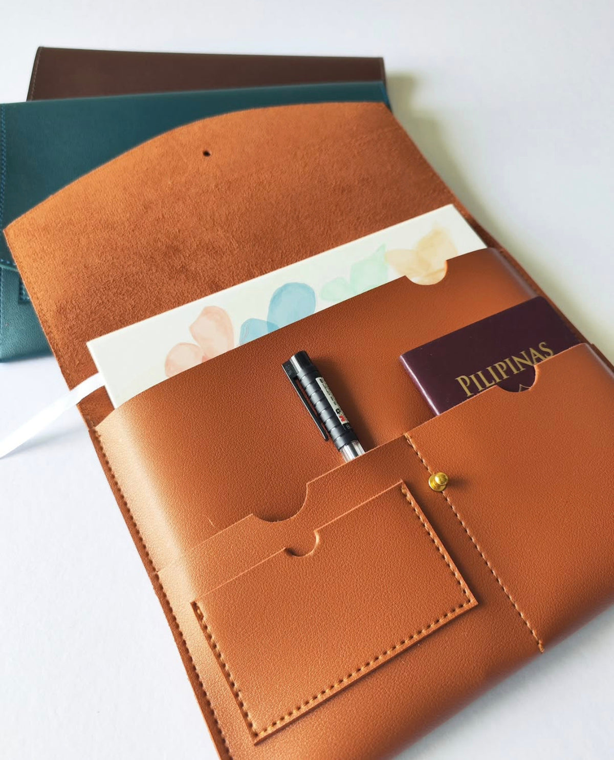 Travel Docu Holder