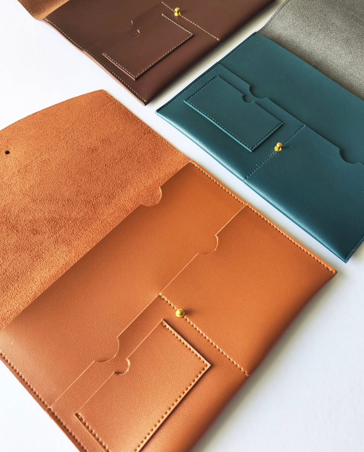 Travel Docu Holder