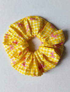 Checkered Ribbon Print Biggie Scrunchie