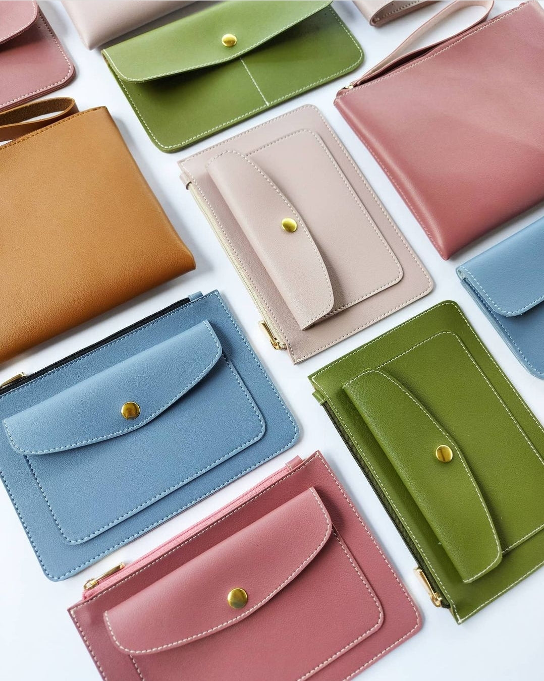 Outer Pocket Pouch